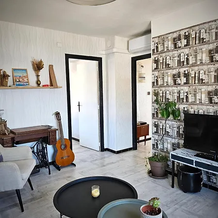 Apartment Entier, Climatise, Vue