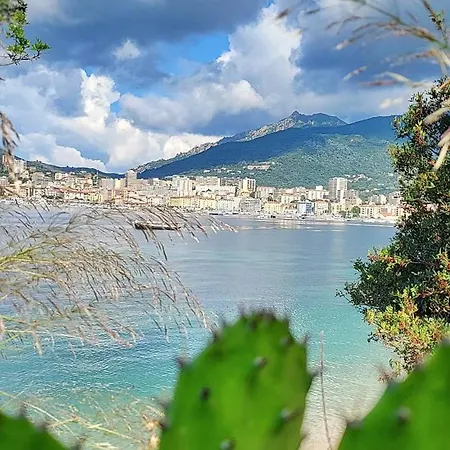 Entier, Climatise, Vue Apartment