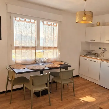Entier, Climatise, Vue Apartment